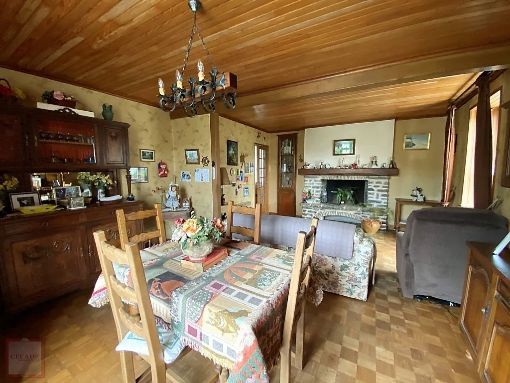 MAISON EN PIERRE AVEC 1600M² DE TERRAIN