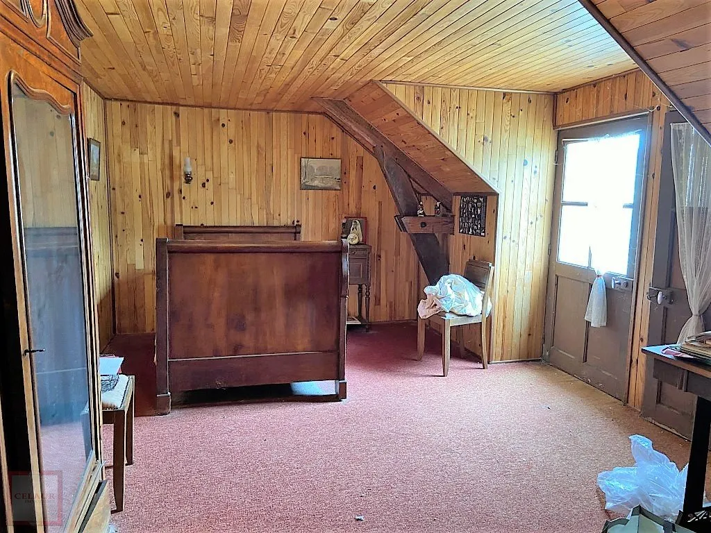 MAISON EN PIERRE AVEC 1600M² DE TERRAIN