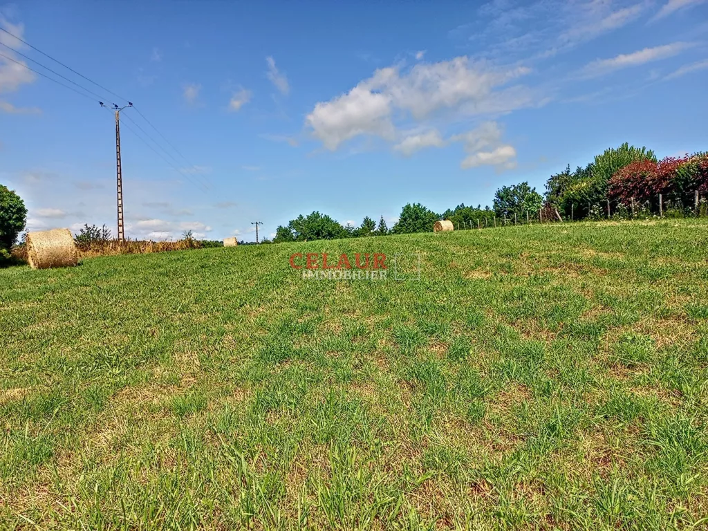BEAU TERRAIN À BÂTIR