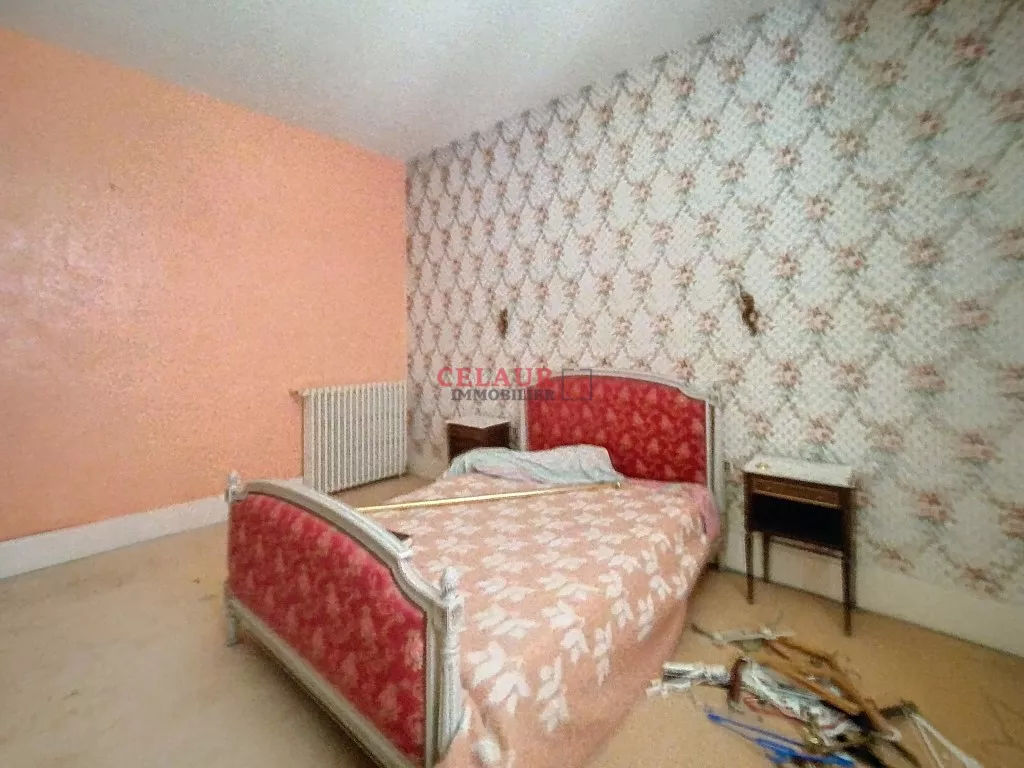 CHARMANTE PROPRIÉTÉ À RÉNOVER