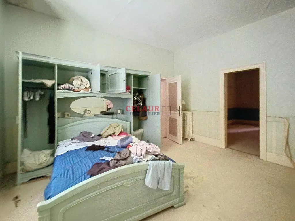 CHARMANTE PROPRIÉTÉ À RÉNOVER