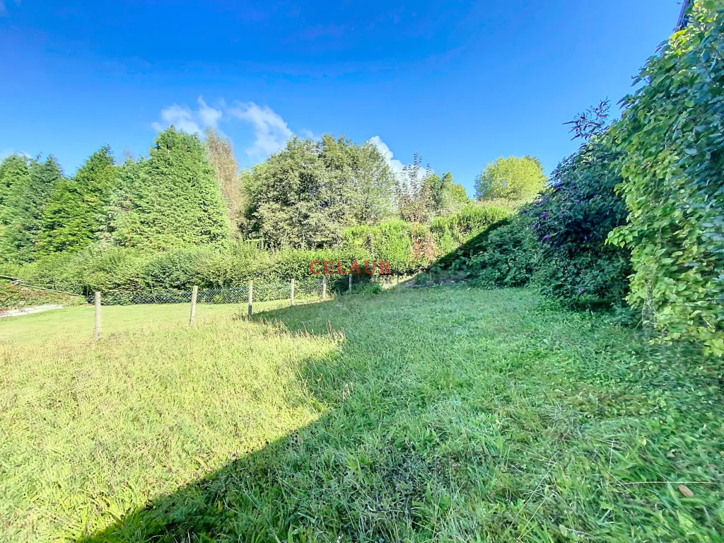 Maison en pierre située au calme