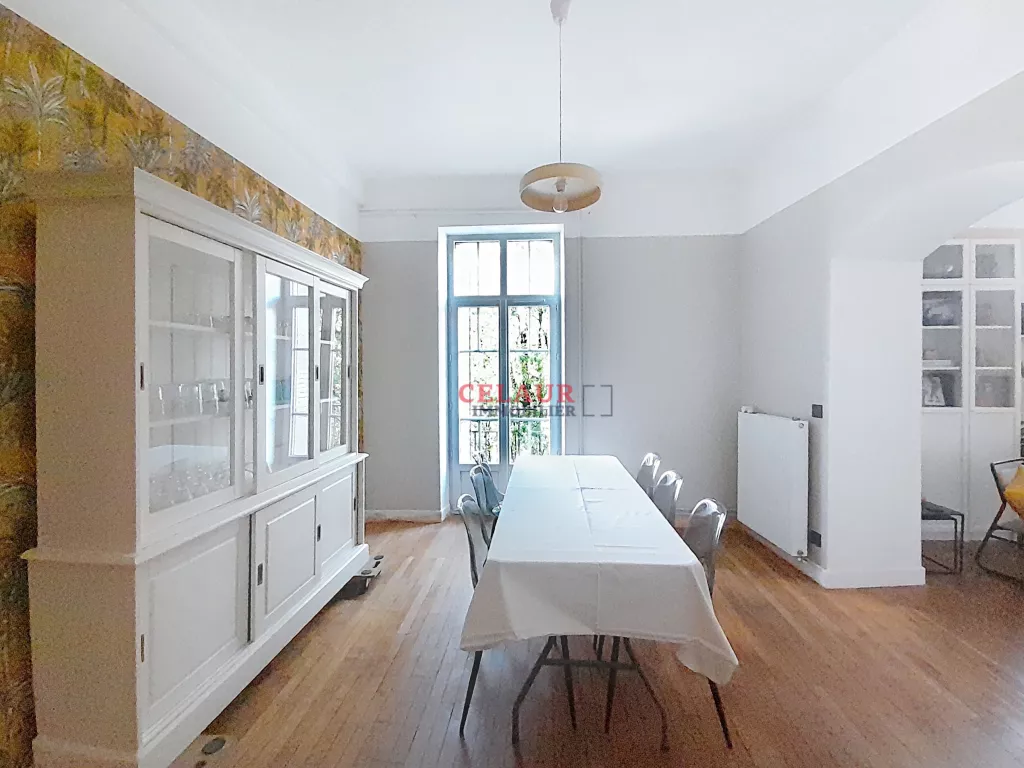 APPARTEMENT VUE SUR LA VÉZÈRE