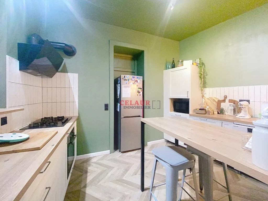 APPARTEMENT VUE SUR LA VÉZÈRE