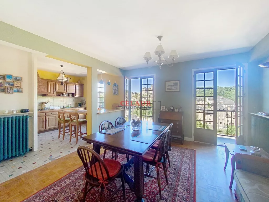 Maison à Uzerche avec jolie vue sur la vieille ville