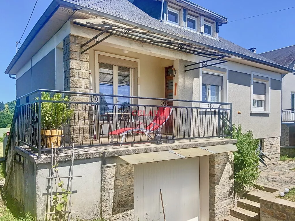 MAISON AVEC TERRASSE ET JARDIN