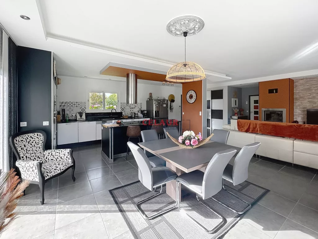 MAISON CONTEMPORAINE AVEC PISCINE &Agrave; SAINT-FORTUNADE