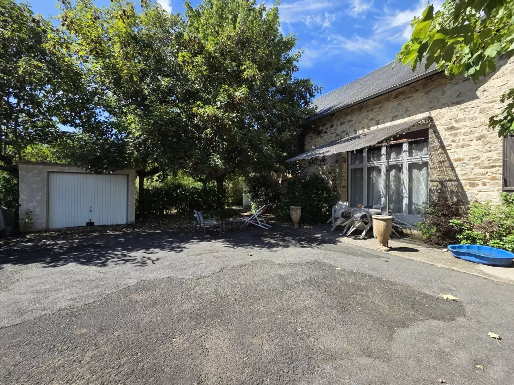 PROPRIÉTÉ SUR PLUS D'UN HECTARE