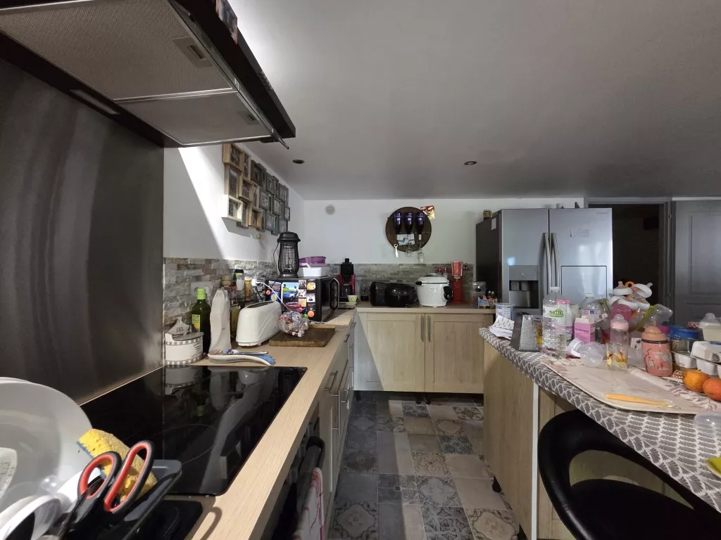 PROPRIÉTÉ SUR PLUS D'UN HECTARE