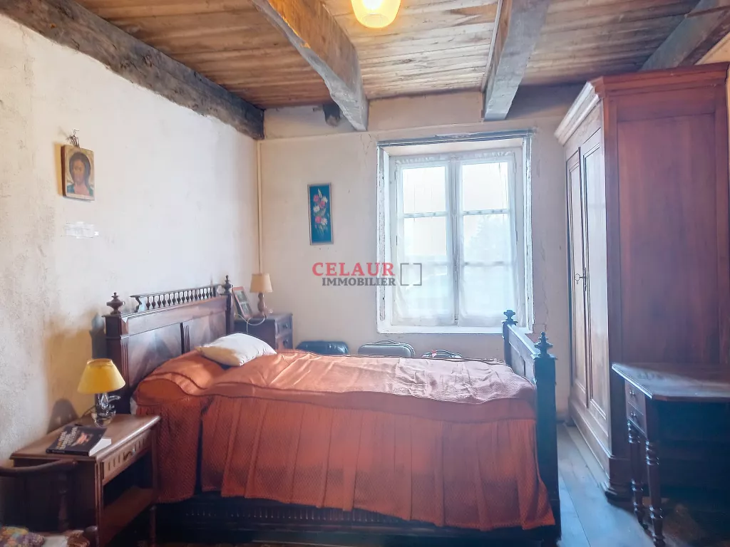 LONGÈRE À RÉNOVER