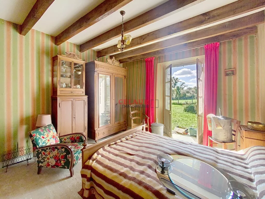 LONGÈRE À RÉNOVER