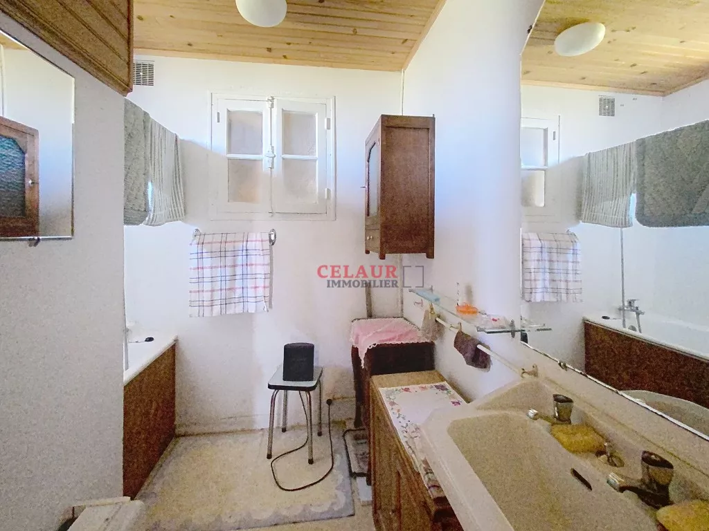 LONGÈRE À RÉNOVER