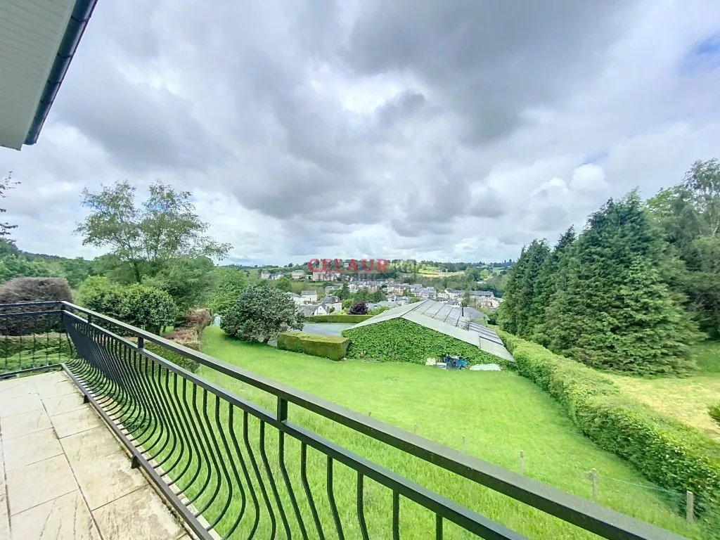 Maison en pierre située au calme