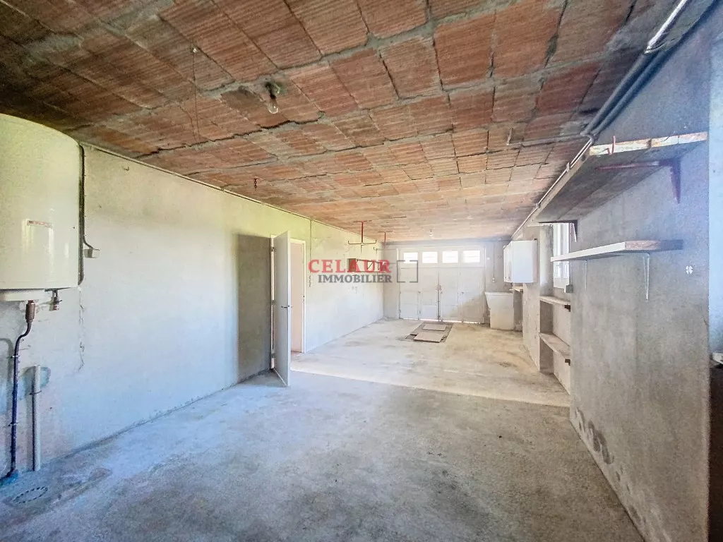 Maison en pierre située au calme