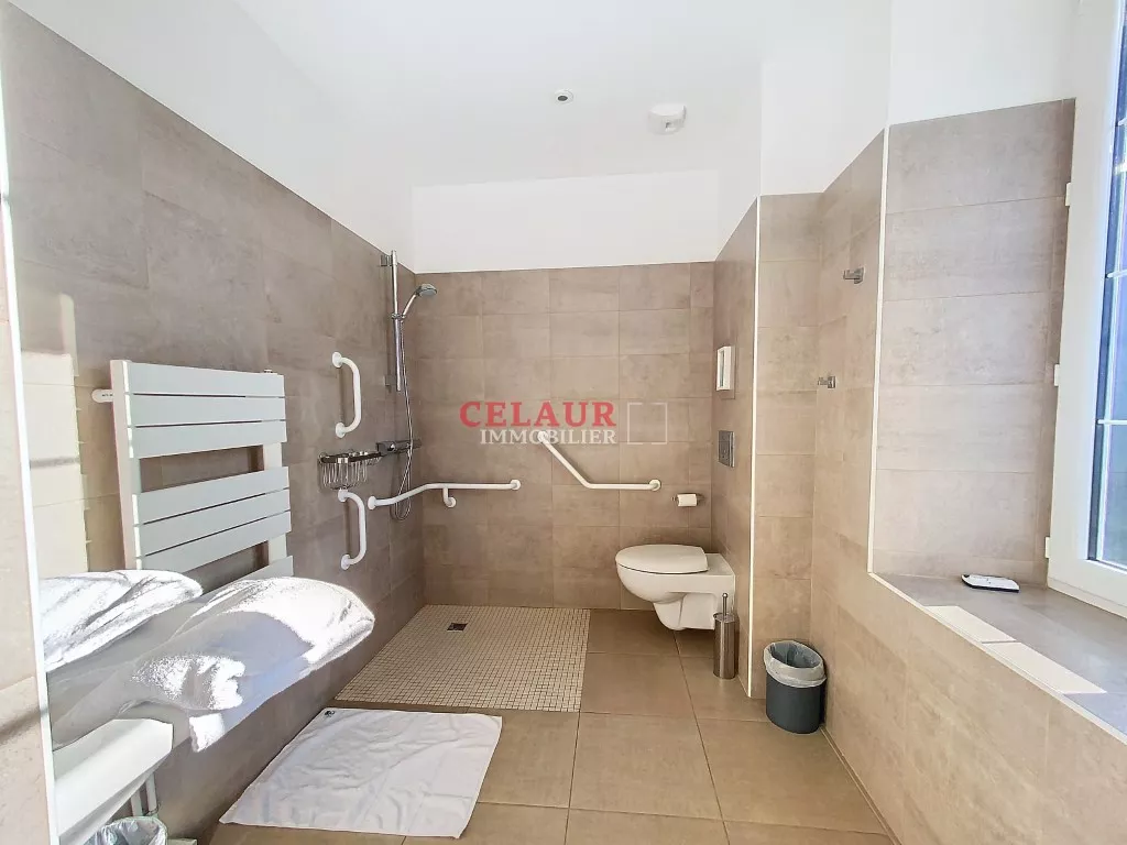 MAISON ENTIEREMENT RENOVEE