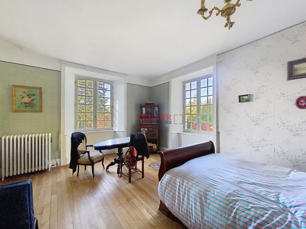 Maison de maître sur plus de 7 hectares de terres