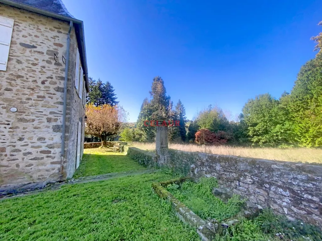 Maison de maître sur plus de 7 hectares de terres