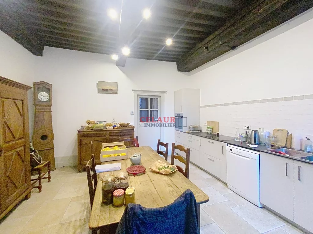 Maison de maître sur plus de 7 hectares de terres