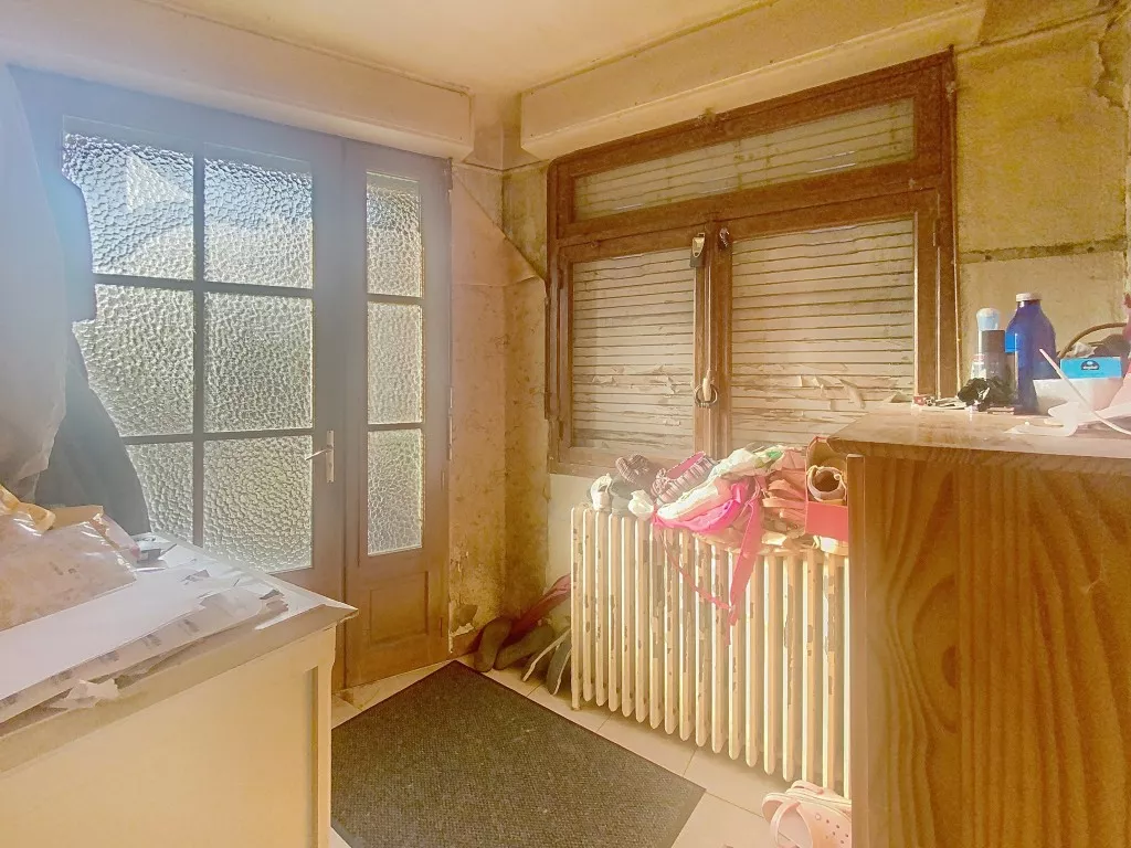 Maison de ville avec jolis espaces