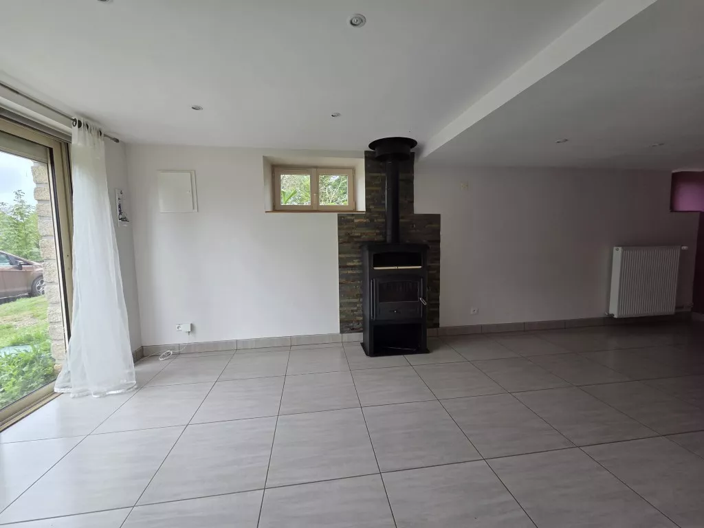 Solide maison à Chamboulive