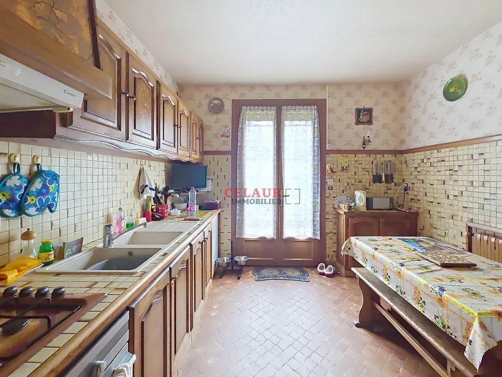 AGR&Eacute;ABLE PAVILLON