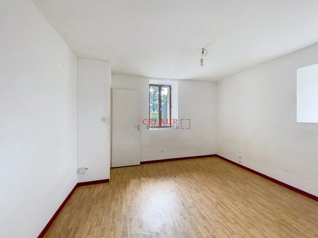 JOLIE MAISON EN PIERRES