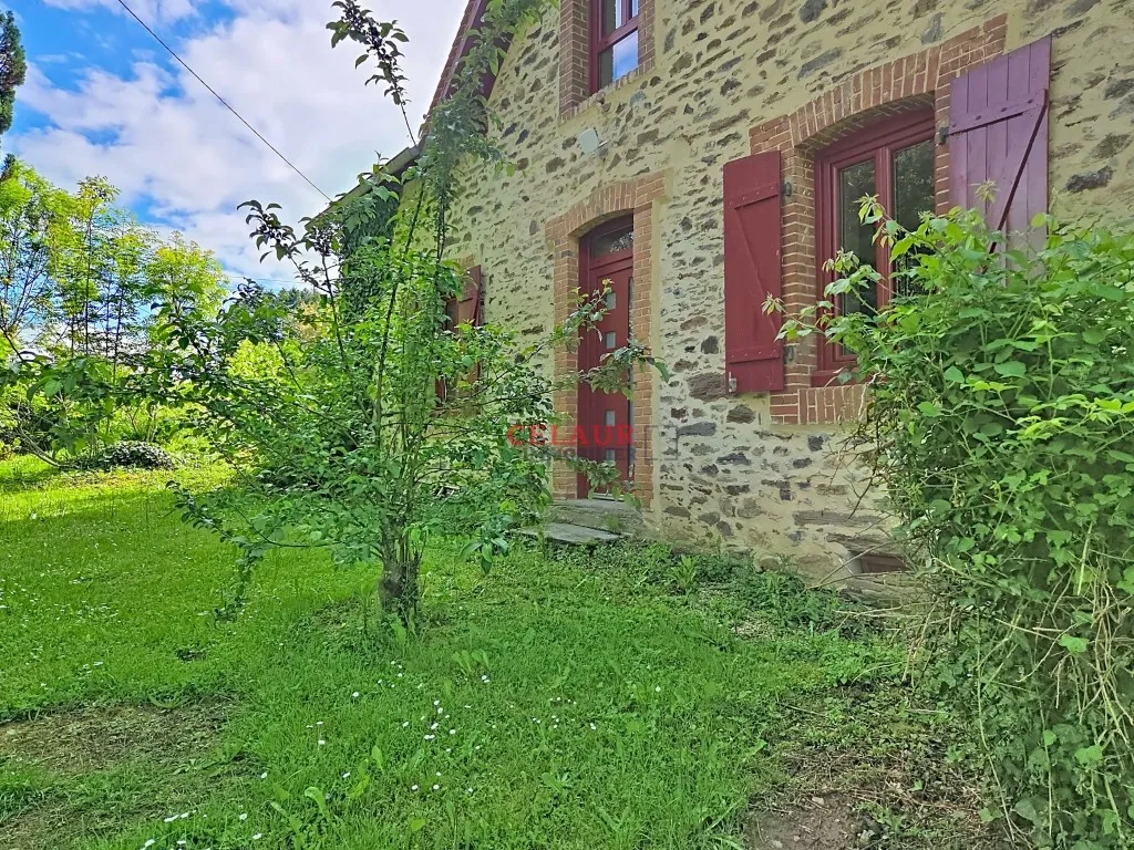Charmante propri&eacute;t&eacute; situ&eacute;e au calme