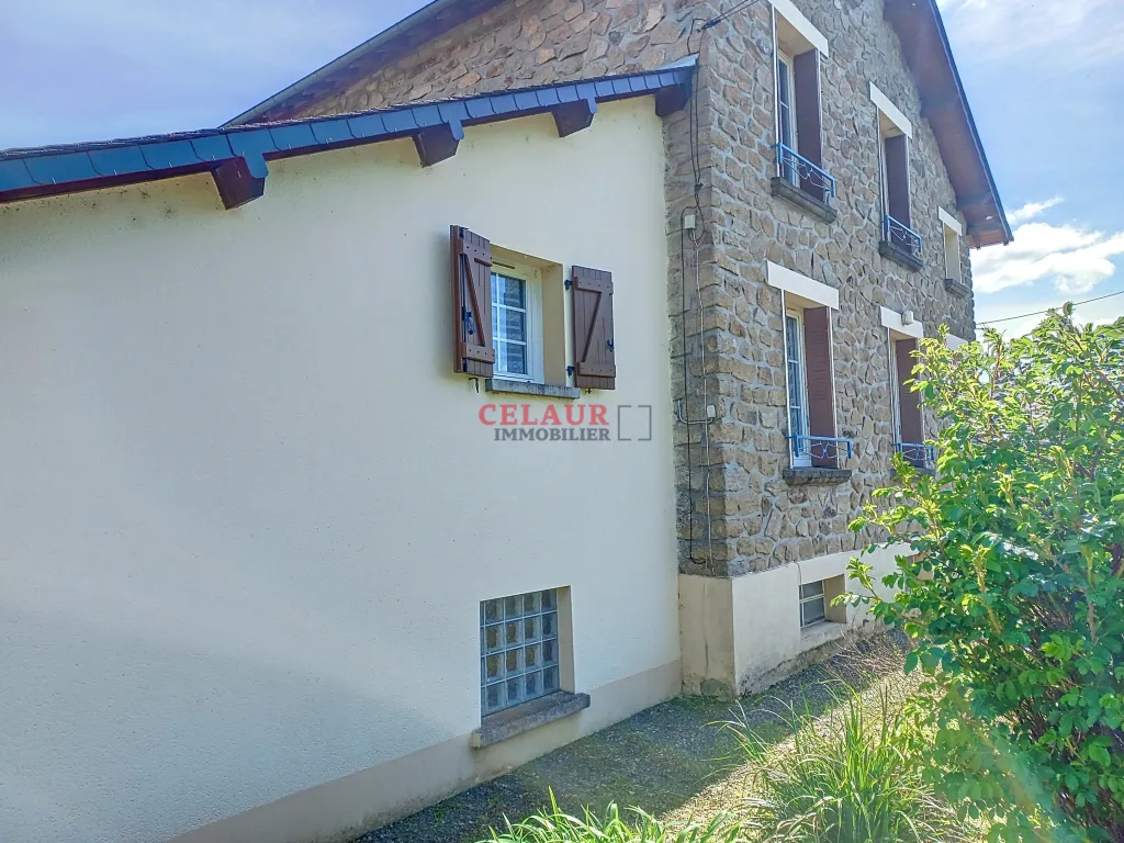 MAISON AGR&Eacute;ABLE AVEC BEAU JARDIN