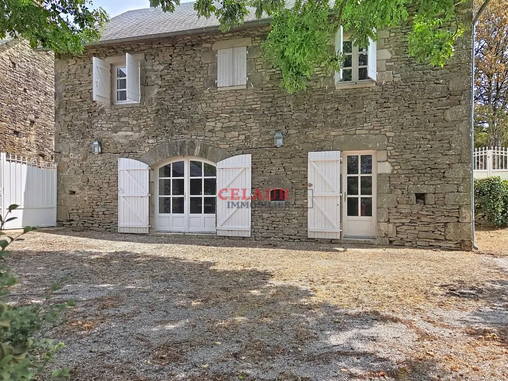CHARMANTE MAISON EN PIERRE A MADRANGES