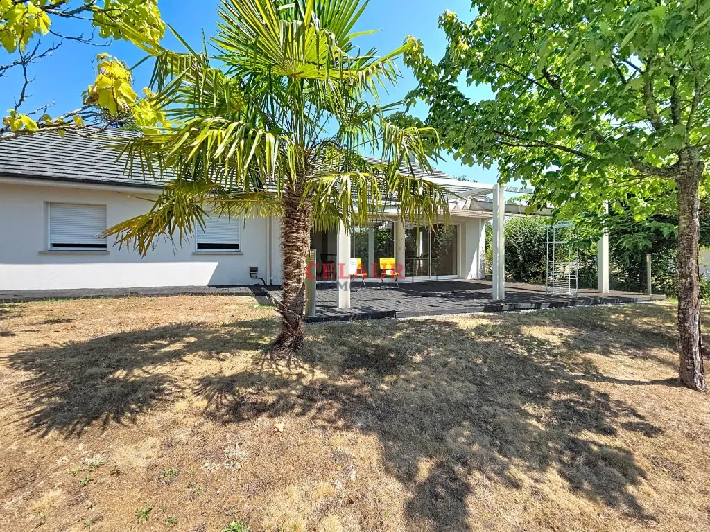 MAISON DE PLAIN PIED entre Perpezac et Estivaux